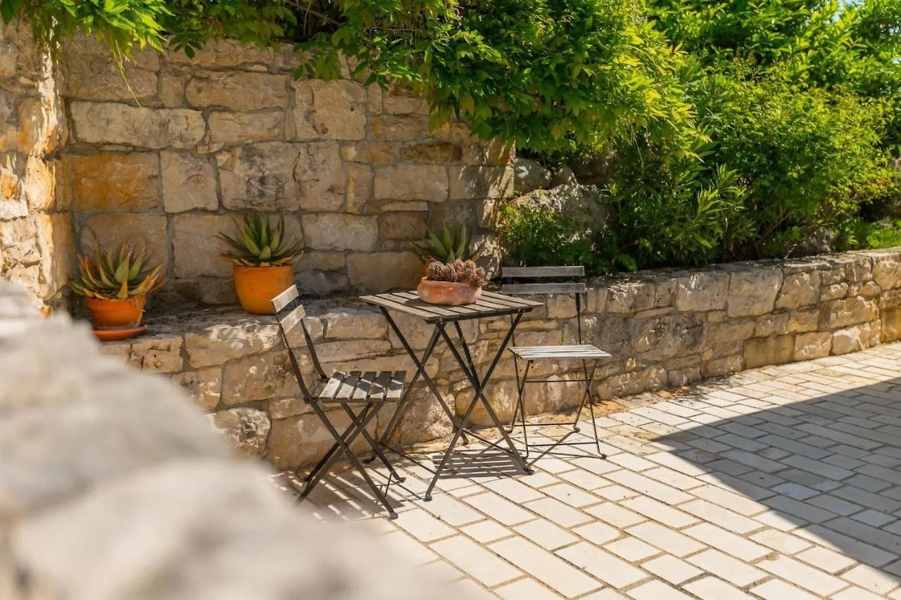 Vila Family Casa Ida With Pool And Grill In Groznjan